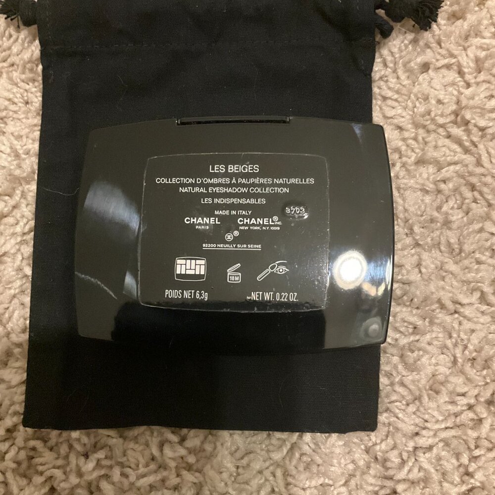CHANEL Les Beiges Natural Eyeshadow Collection Indispensables Palette - Picture 2 of 5
